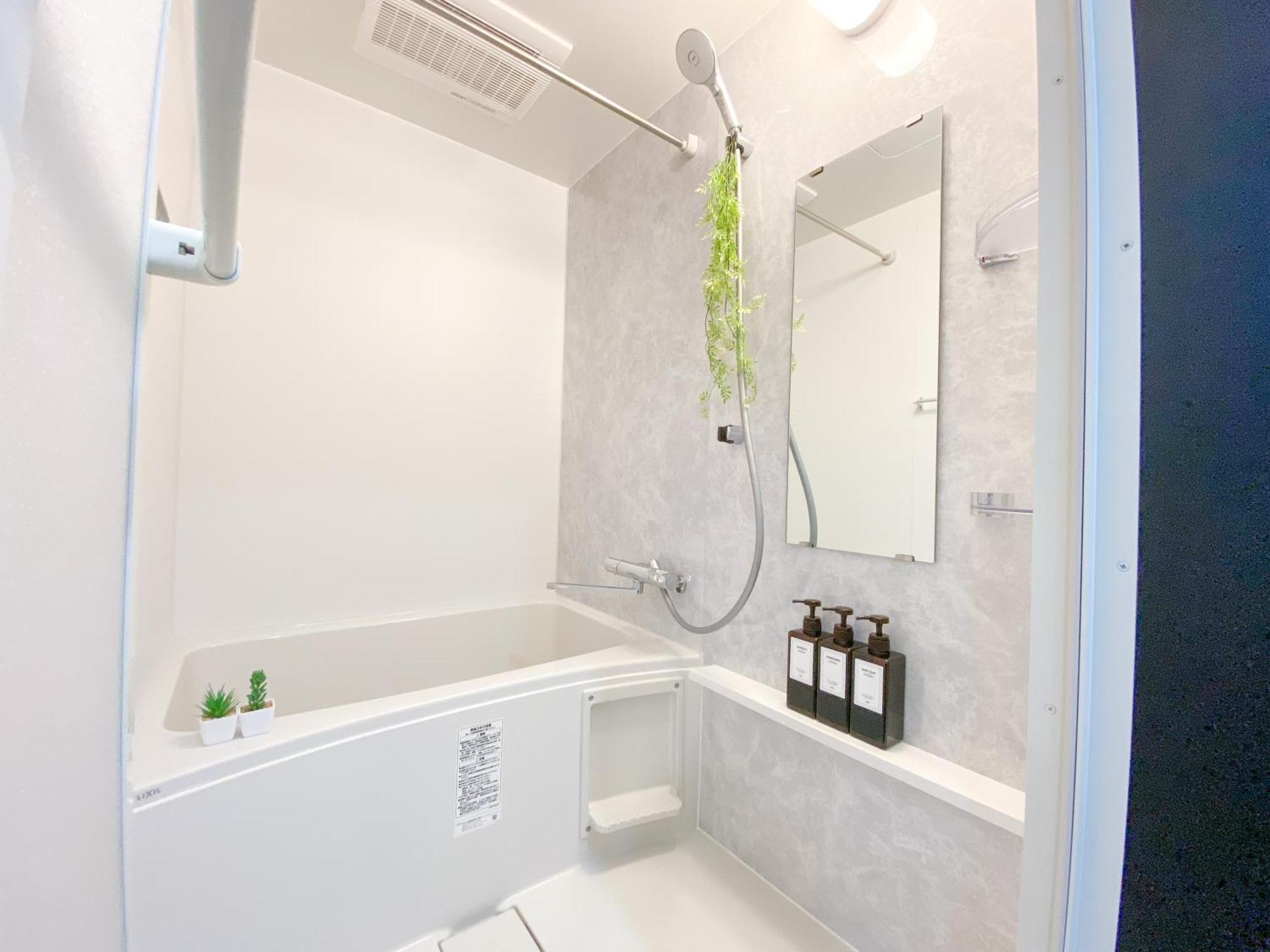 Residential Hotel Glitter Usjまで1駅5分 Osaka Eksteriør billede